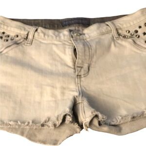 Rock & Republic  size 10 light grey shorts frayed hem stretch studded detail